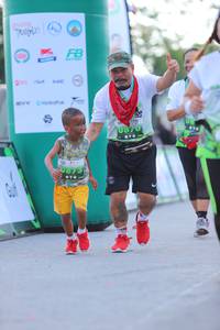 BIB: 0870
                            <button type="button" onclick="openModal(3656074)" class="btn btn-primary btn-sm float-right btn-popup" data-toggle="modal" data-target=".modal-high-quality">
                        <i class="fas fa-shopping-cart"></i> Add to Cart
                    </button>
                                            <button type="button" onclick="isThisMe(3656074, true)" class="btn btn-success btn-sm float-right btn-popup btn-isme hidden" data-toggle="tooltip" data-placement="bottom" title="นี่คือรูปของคุณใช่ไหม คลิกที่นี่เพื่อเอาเข้าอัลบั้ม">
                        <i class="fas fa-plus"></i> Add to album
                    </button>
                    <button type="button" onclick="isThisMe(3656074, false)" class="btn btn-warning btn-sm float-right btn-popup btn-isnotme hidden">
                        <i class="fas fa-ban"></i> Remove from album
                    </button>